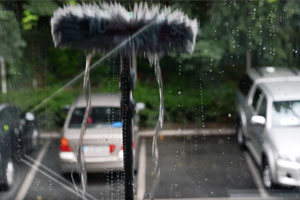Cleaning the glass window